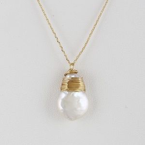 Pearl Pendant Necklace COMING SOON